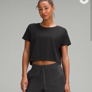Lululemon Cates Cropped T-shirt.
